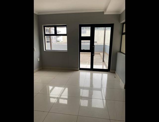3 BEDROOM APARTMENT FOR SALE IN UMHLANGA RIDGE